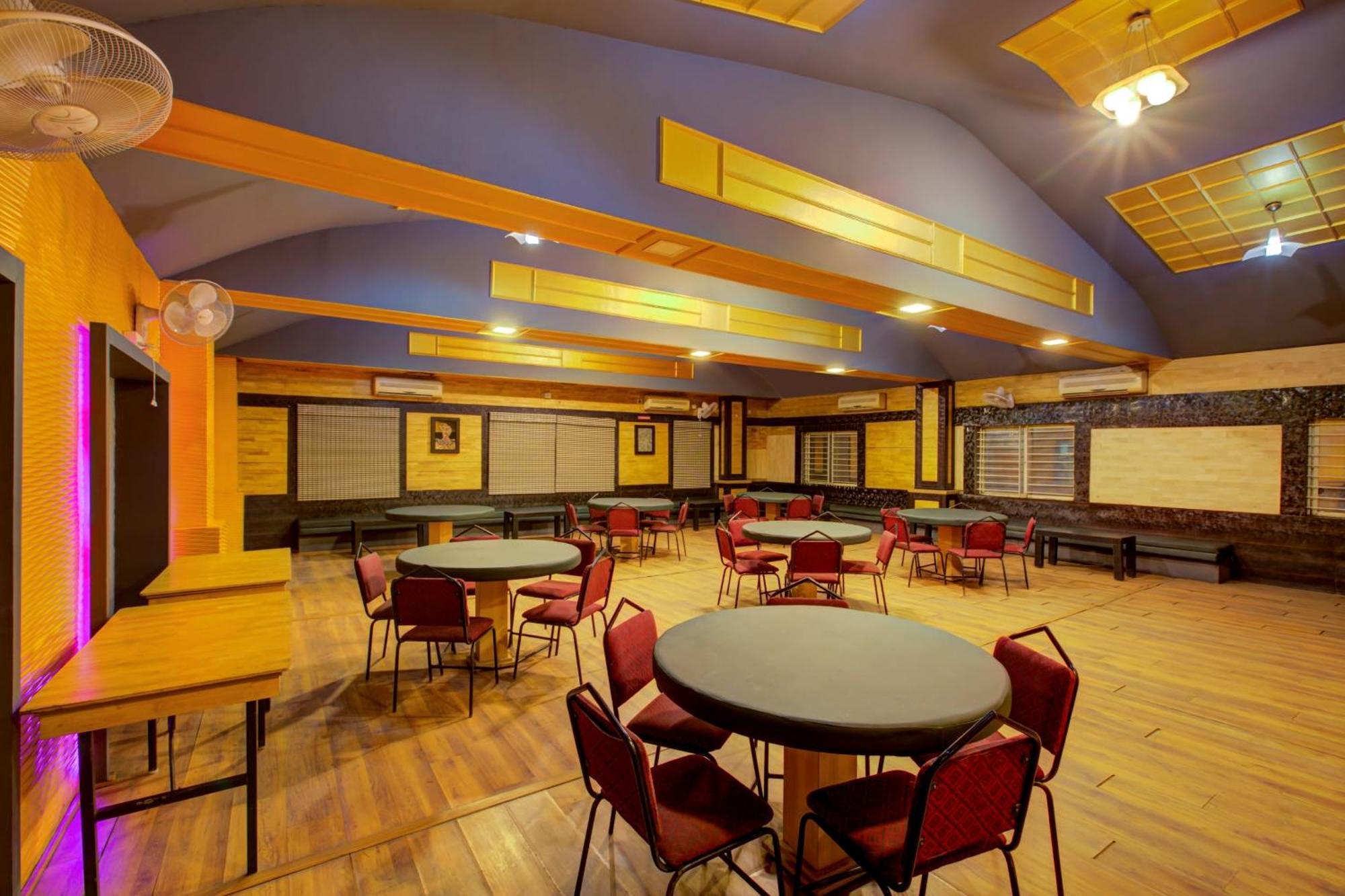 Super Townhouse Oak Jvh Bangalore