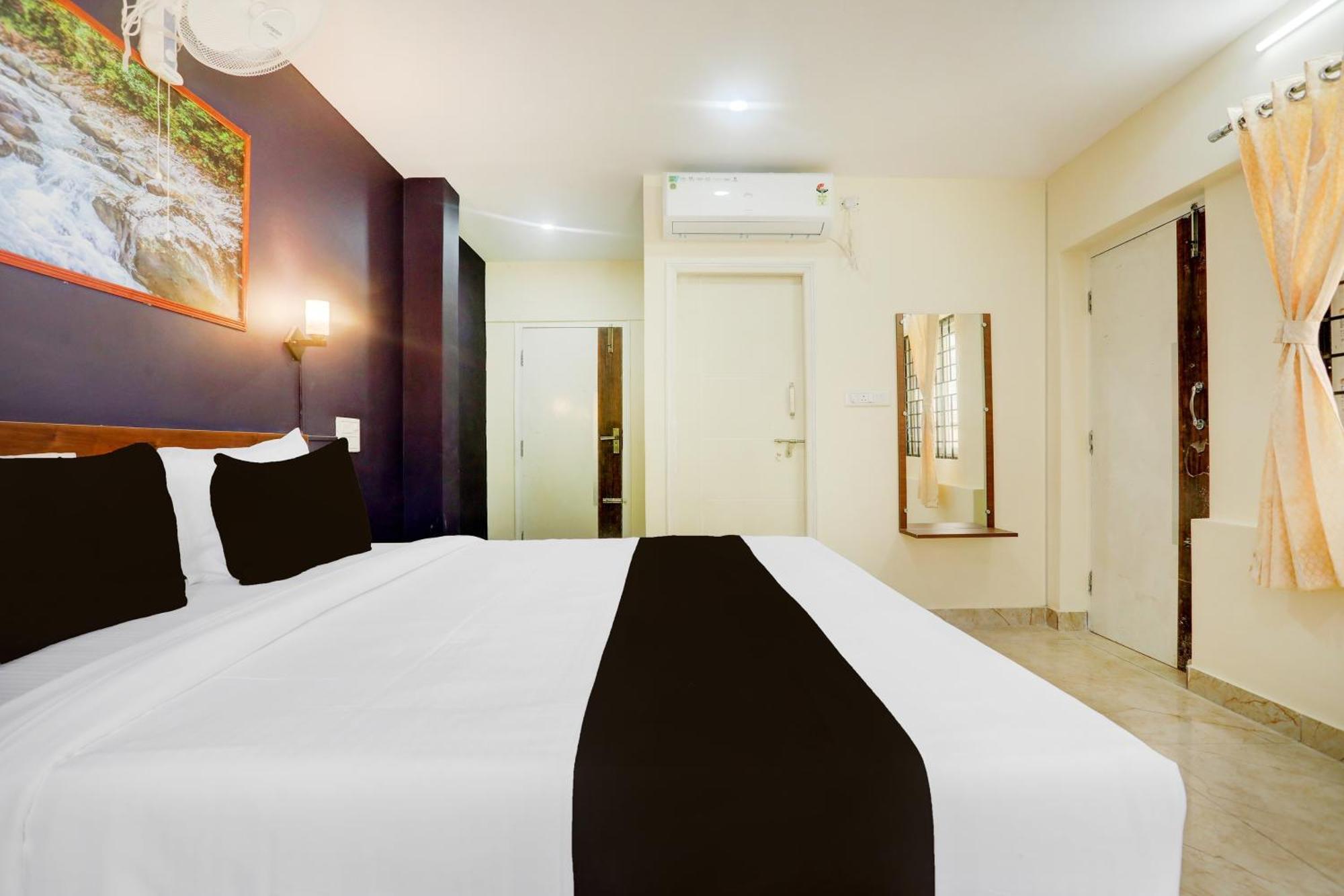 Hotel O Sujatha Residency 3*