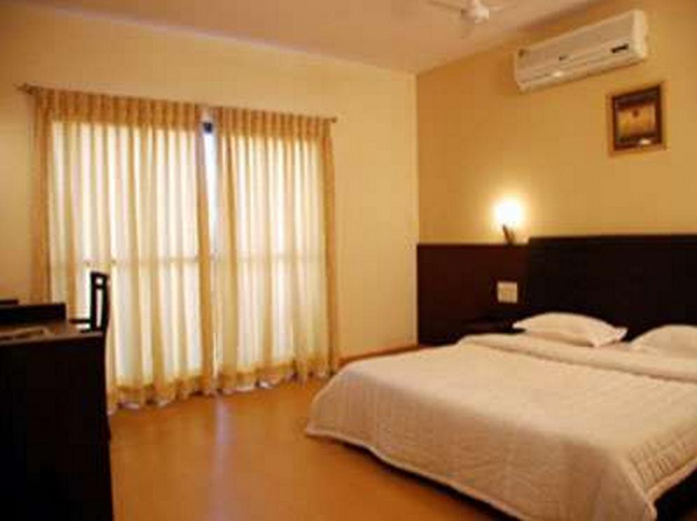 Hotel Gmr 18 Grand Bangalore