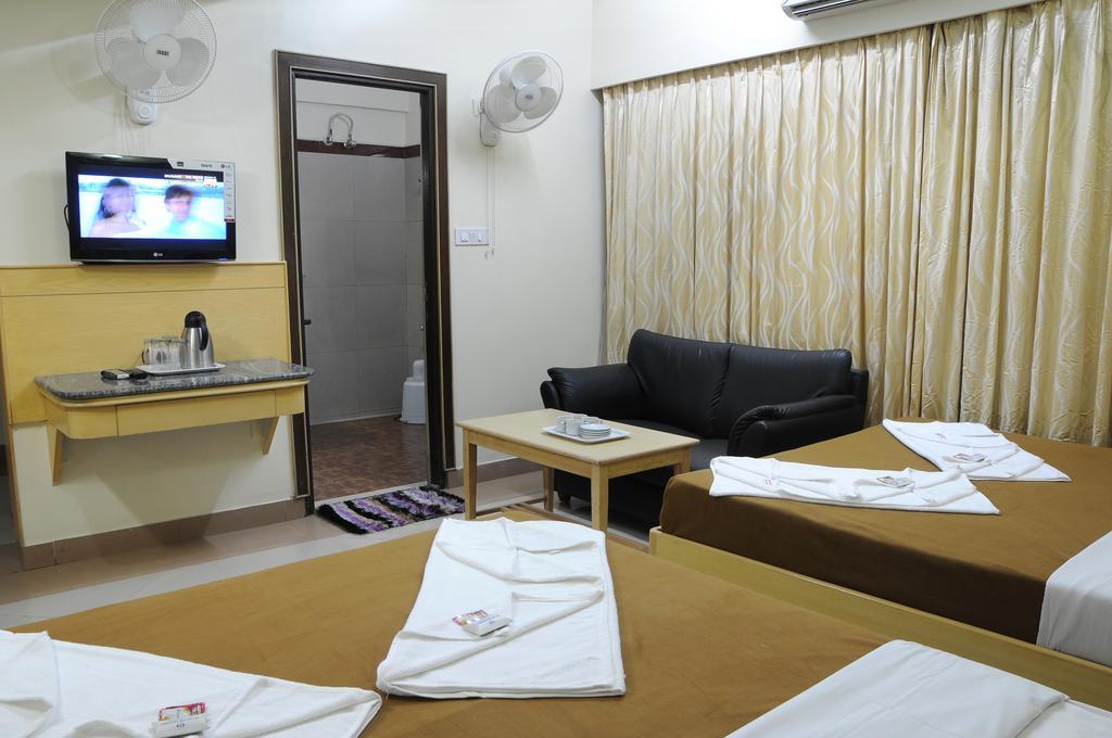 Sri Trupthi Comforts Hotel Bangalore
