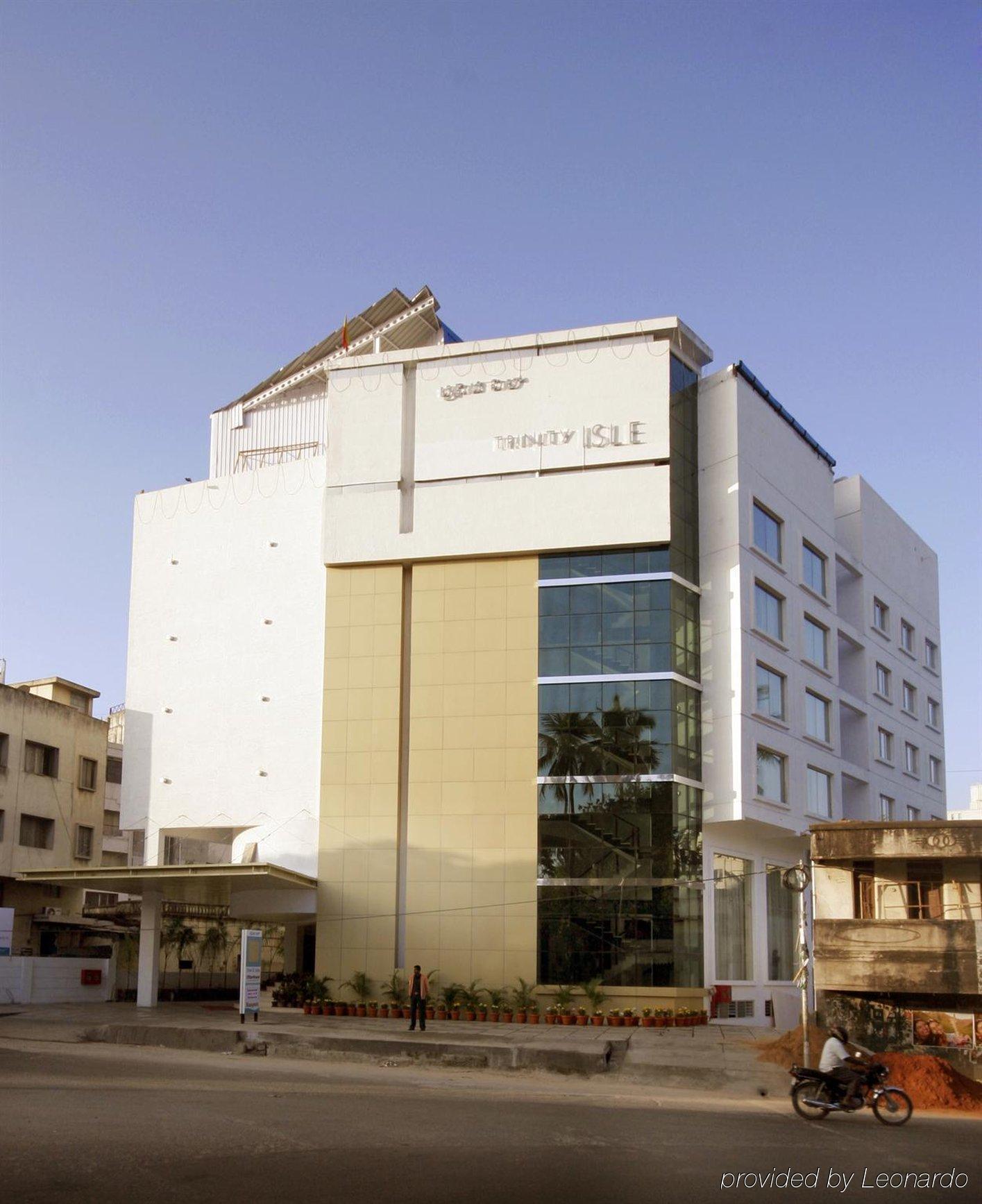 Hotel Trinity Isle Bangalore