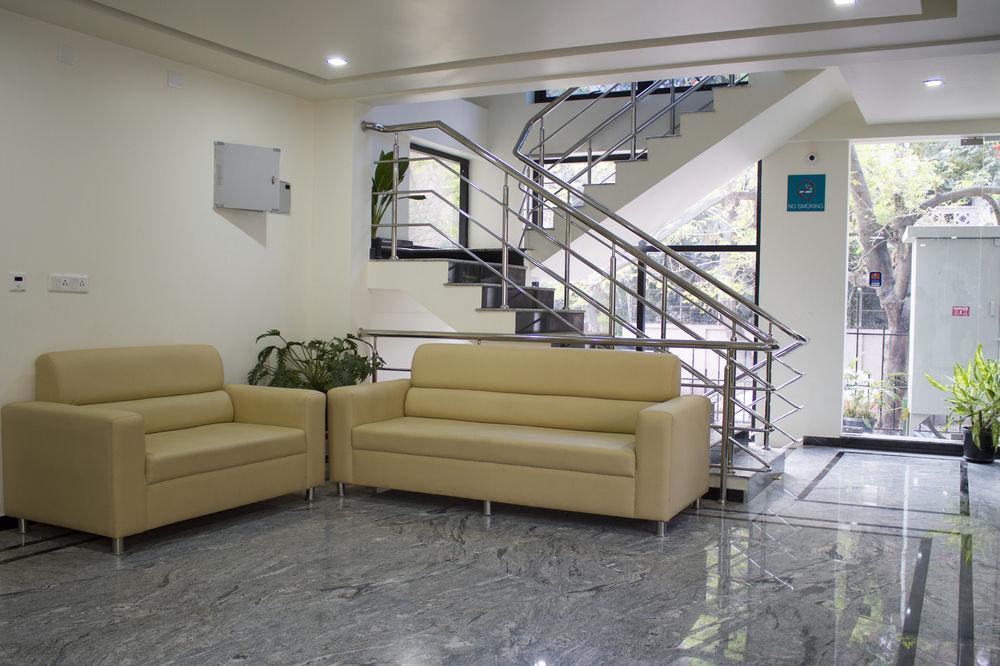 Hotel Oyo Indiranagar Old Airport Road