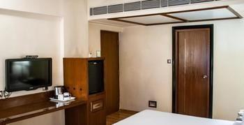 Hotel The Chevron Bangalore