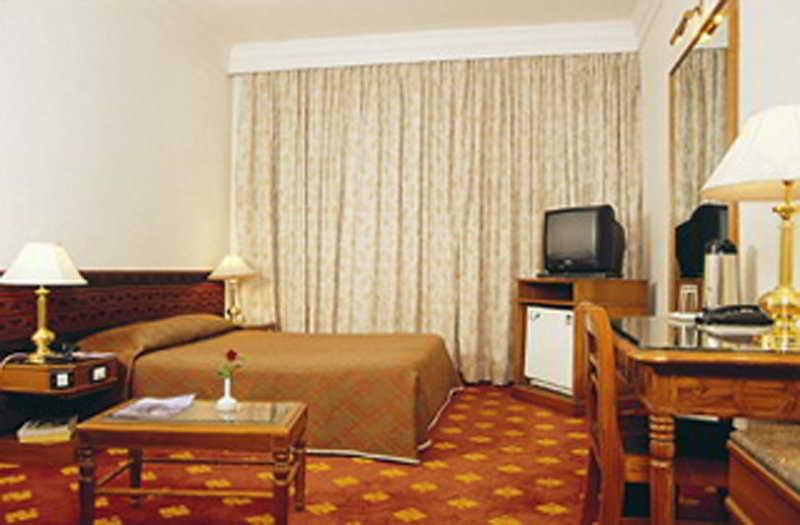 Royal Orchid Bangalore, Mg Road 4*