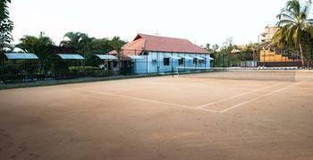 Golden Cascade 3*