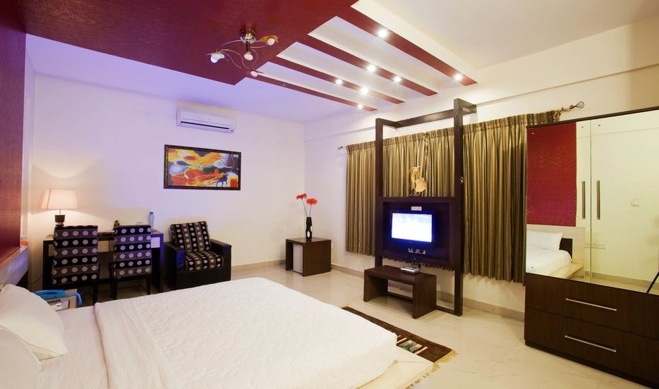 Capital O 16324 Niche Hotel