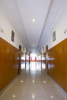 Hotel Oyo K R Puram 2*