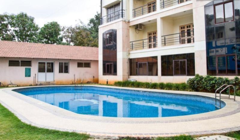 Hotel Samrudhii 3*