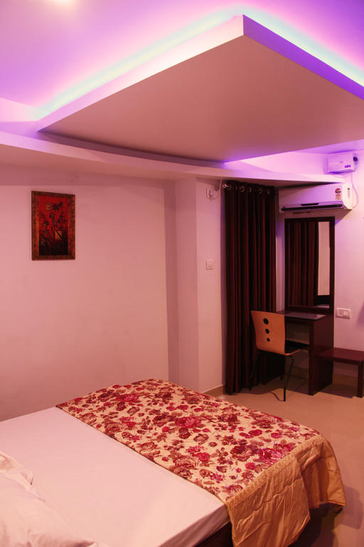 Hotel The Signature 3*