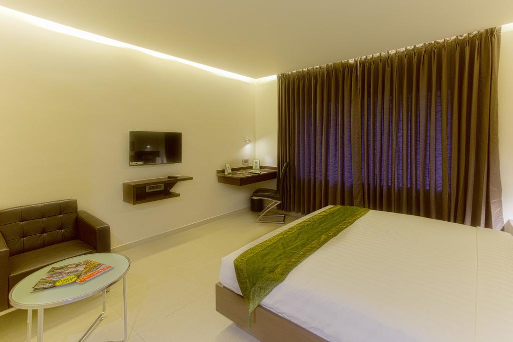 Treebo Grand Premier 3*