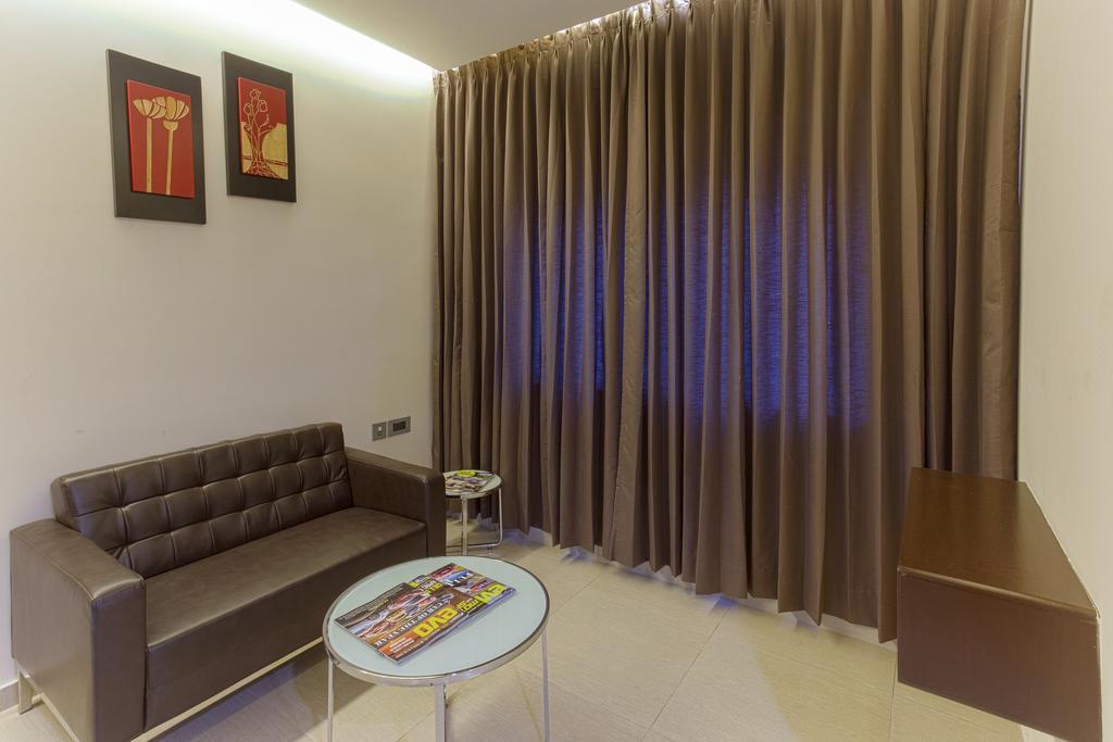 Hotel Treebo Grand Premier Bangalore