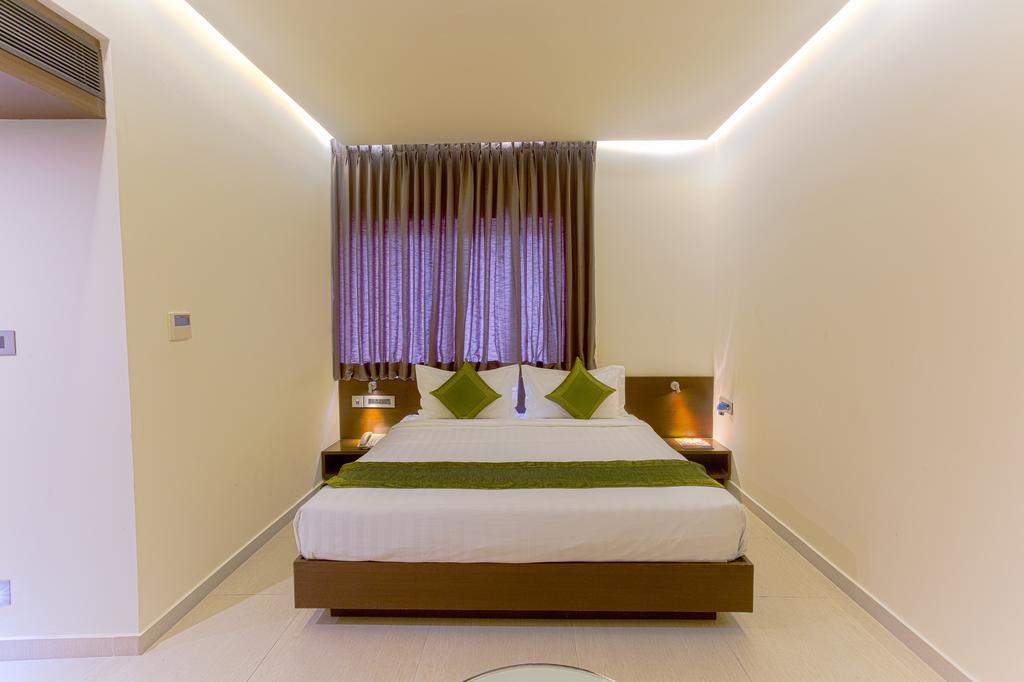 Treebo Grand Premier 3*