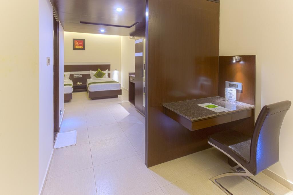 Hotel Treebo Grand Premier 3*