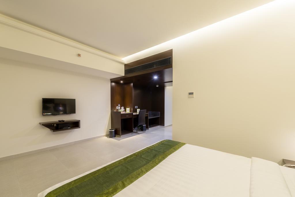 Treebo Grand Premier 3*