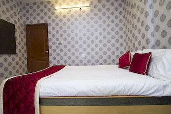 Oyo K R Puram Hotel