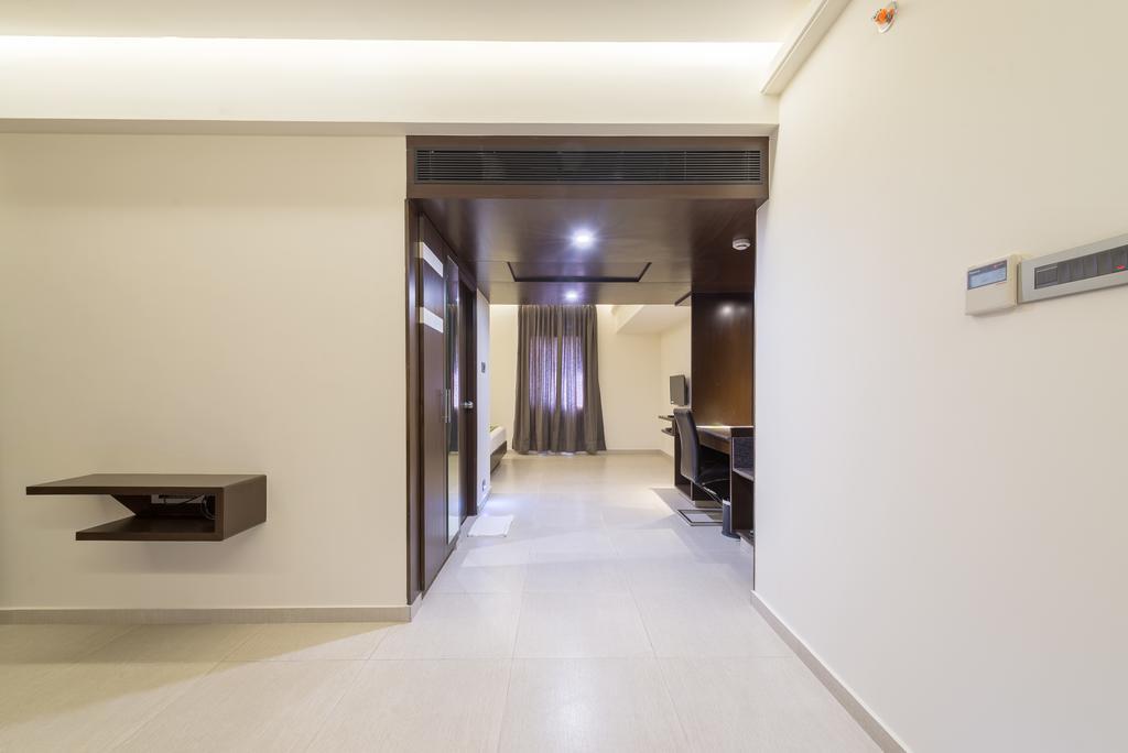 Hotel Treebo Grand Premier Bangalore