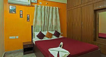 Oyo 4606 Maple Hotel 3*