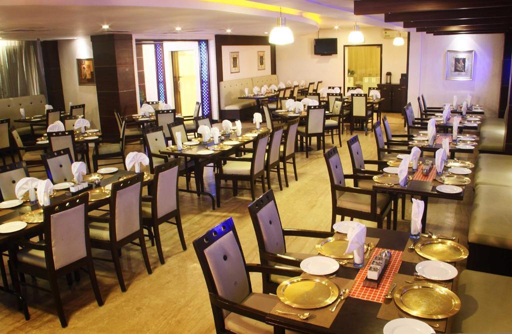 Hotel The Chevron Bangalore
