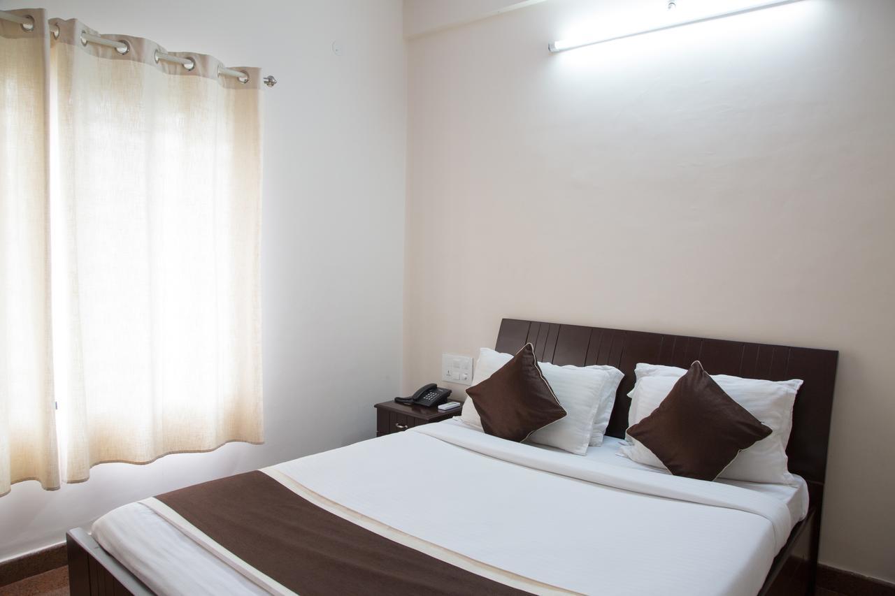 Hotel Oyo 9702 Hebbal Bangalore