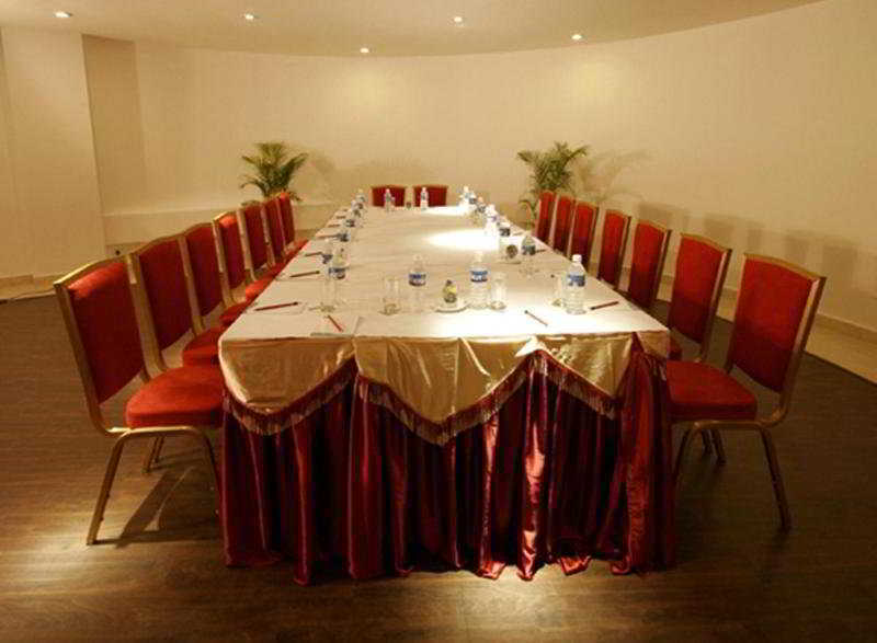 Hotel Trinity Isle Bangalore