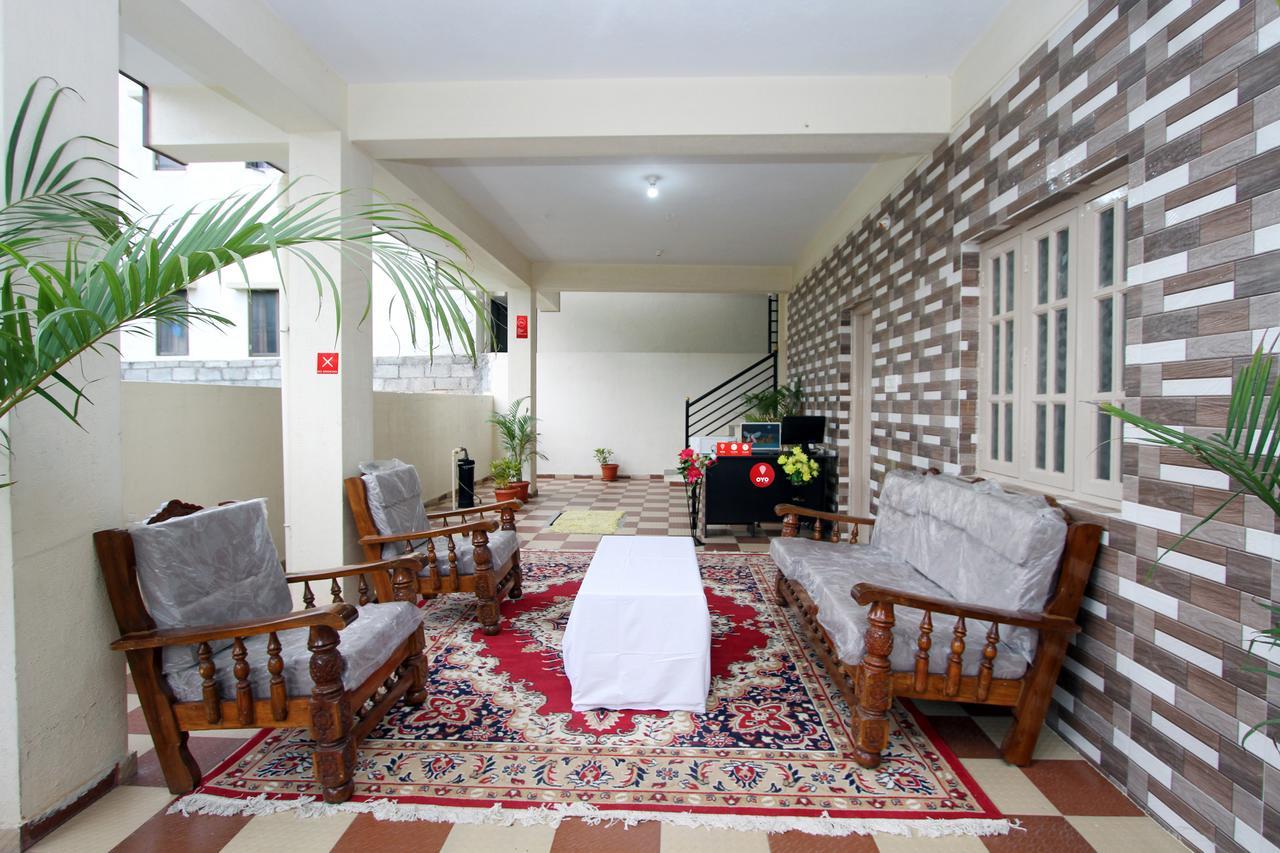 Hotel Oyo 9026 Near Mysore Road 3*