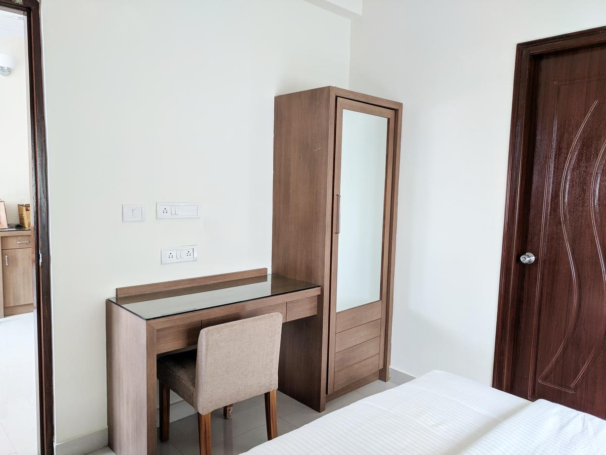 Clyford Aparthotel