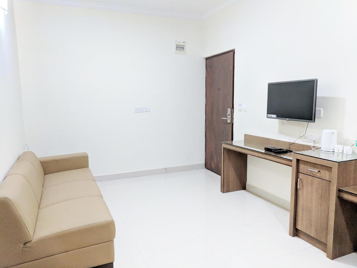 Clyford Aparthotel