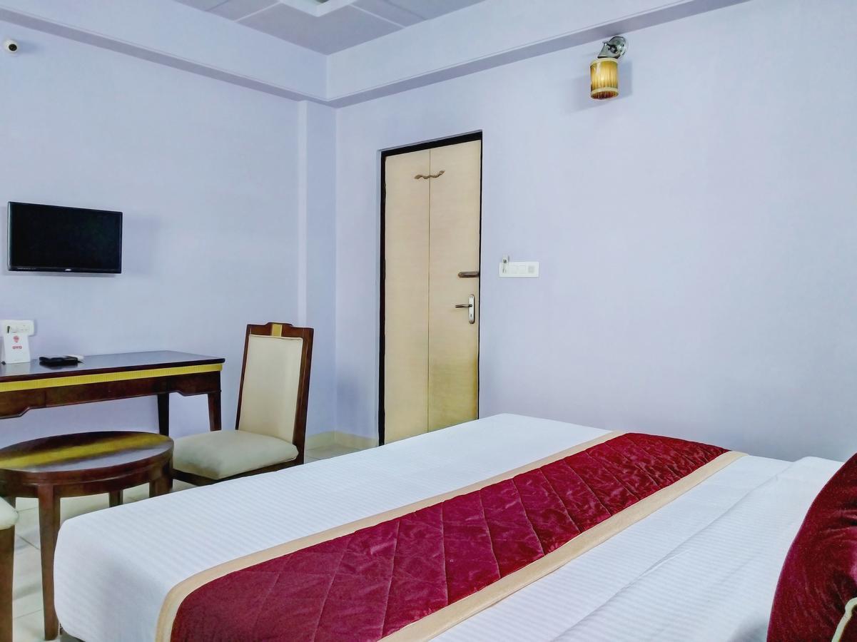 Oyo 10479 Sree Sai Comfort 3* Bangalore