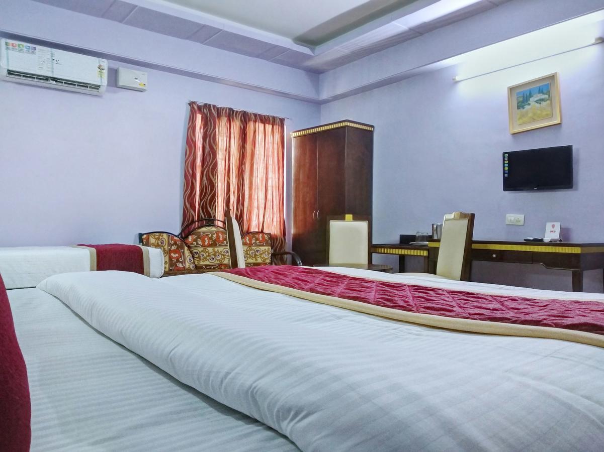 Oyo 10479 Sree Sai Comfort Hotel 3*