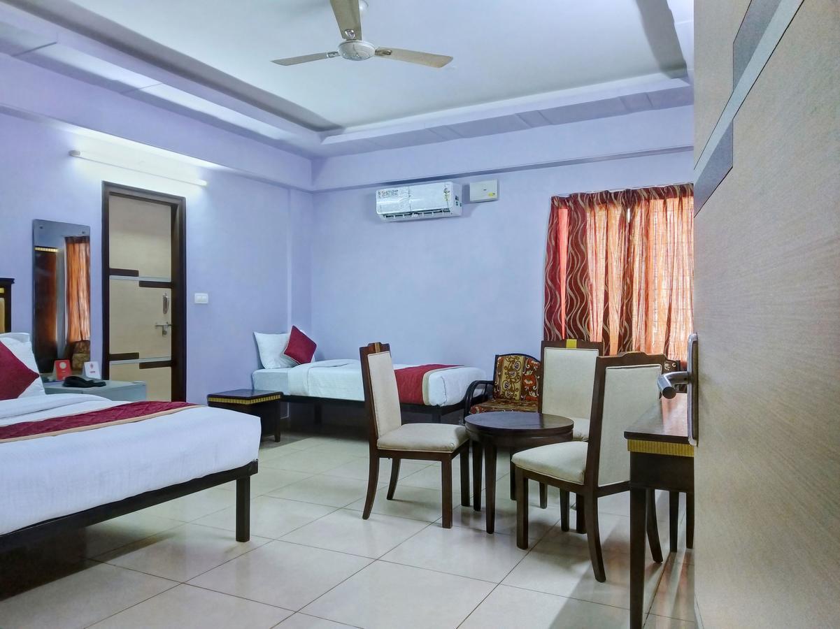 Oyo 10479 Sree Sai Comfort Hotel Bangalore
