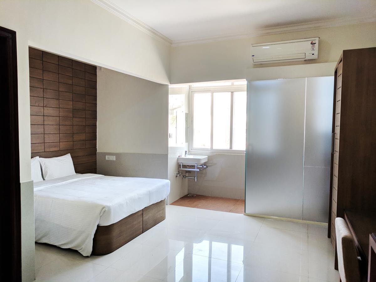 Clyford Aparthotel