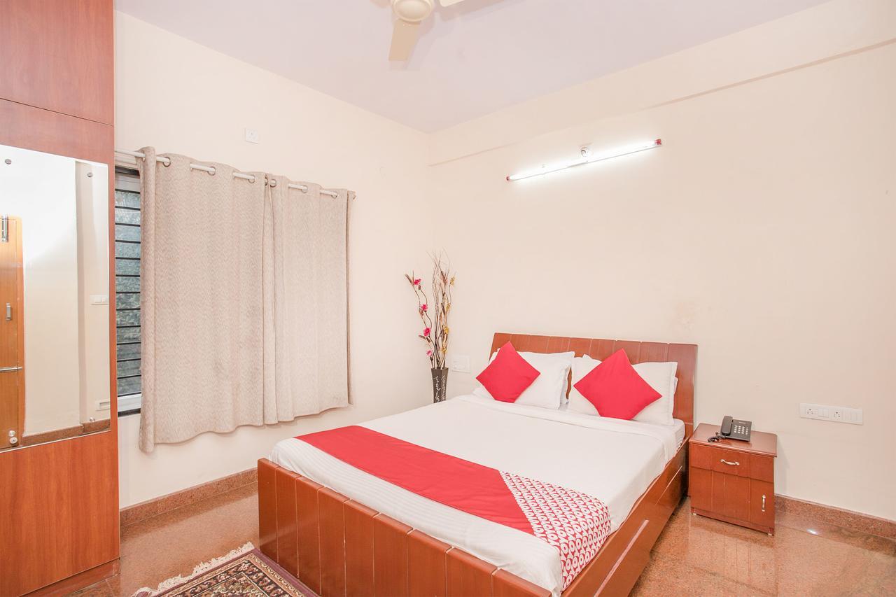 Hotel Oyo 9702 Hebbal 3*