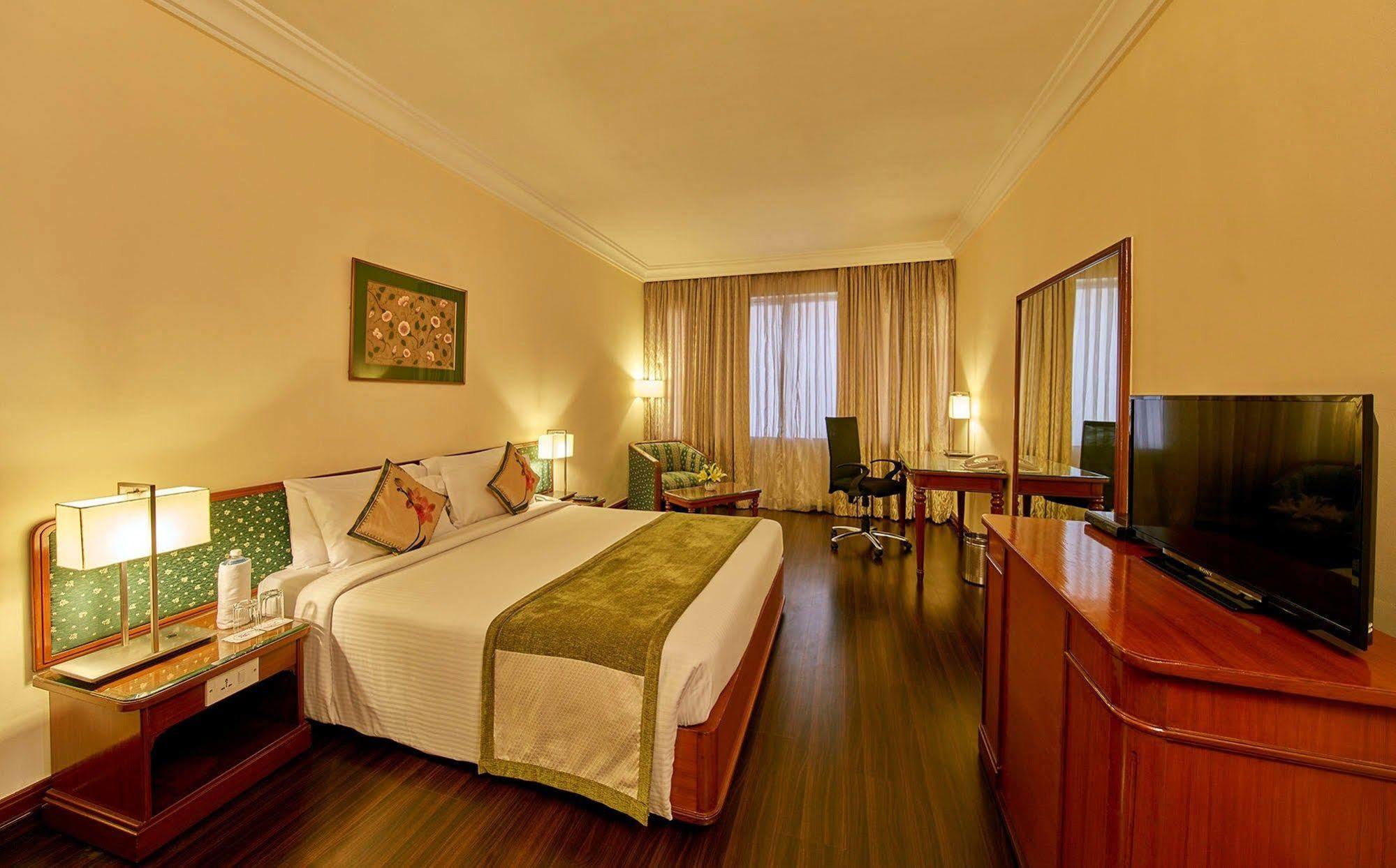 Royal Orchid Bangalore, Mg Road 4*