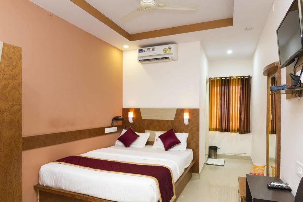 Oyo Koramangala Forum Mall Hotel 3*