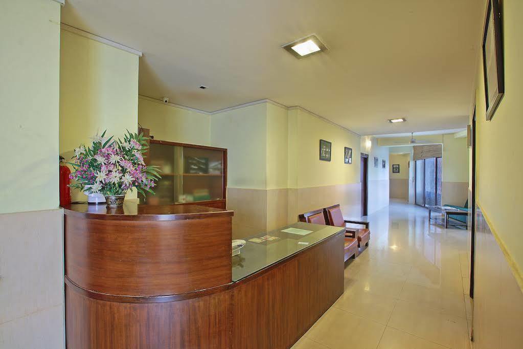 Aparthotel The Living