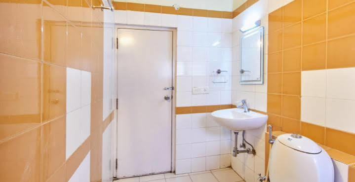The Living Aparthotel 2*