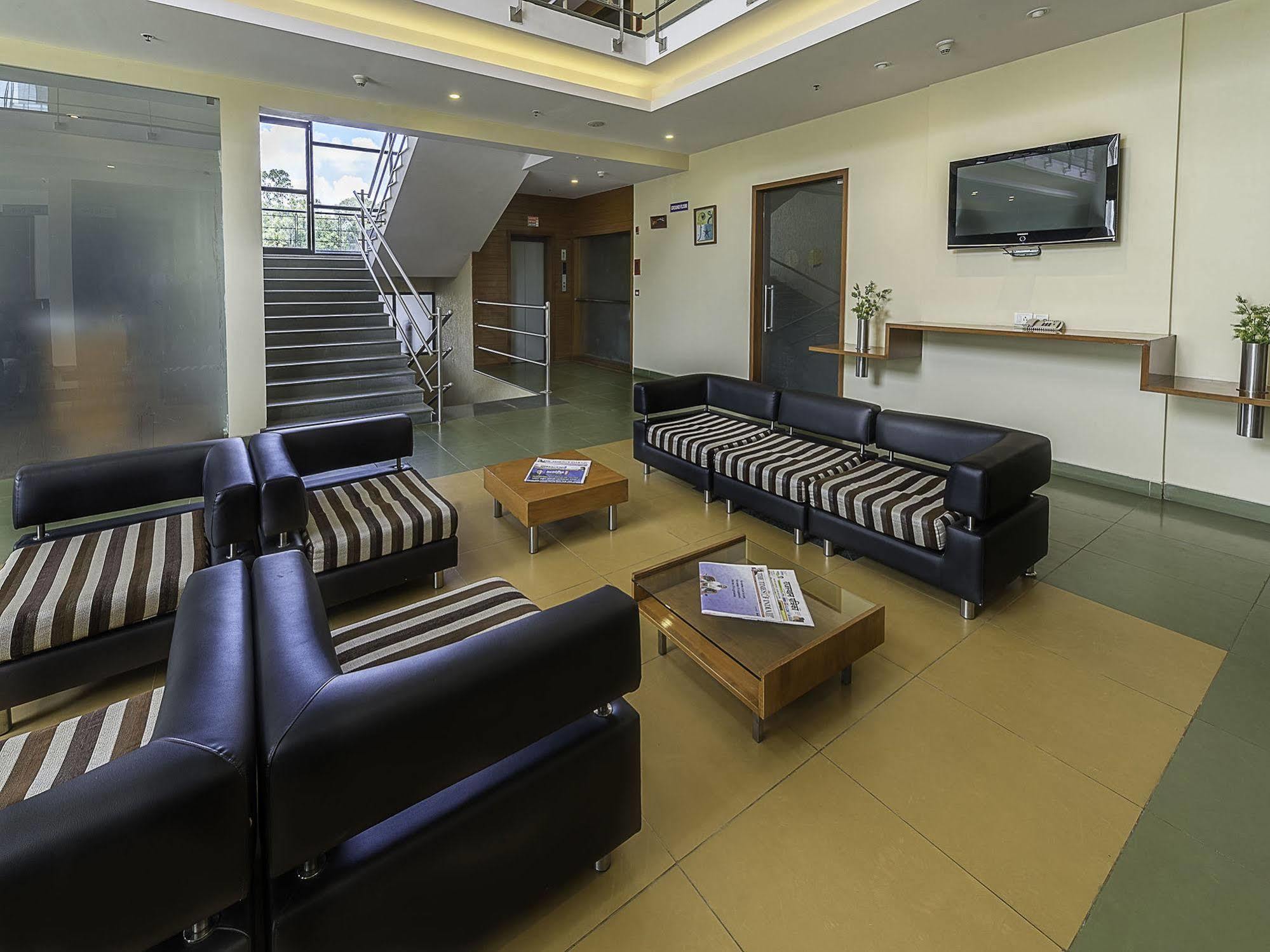 Capital O 16165 Cartier Hotel 3*
