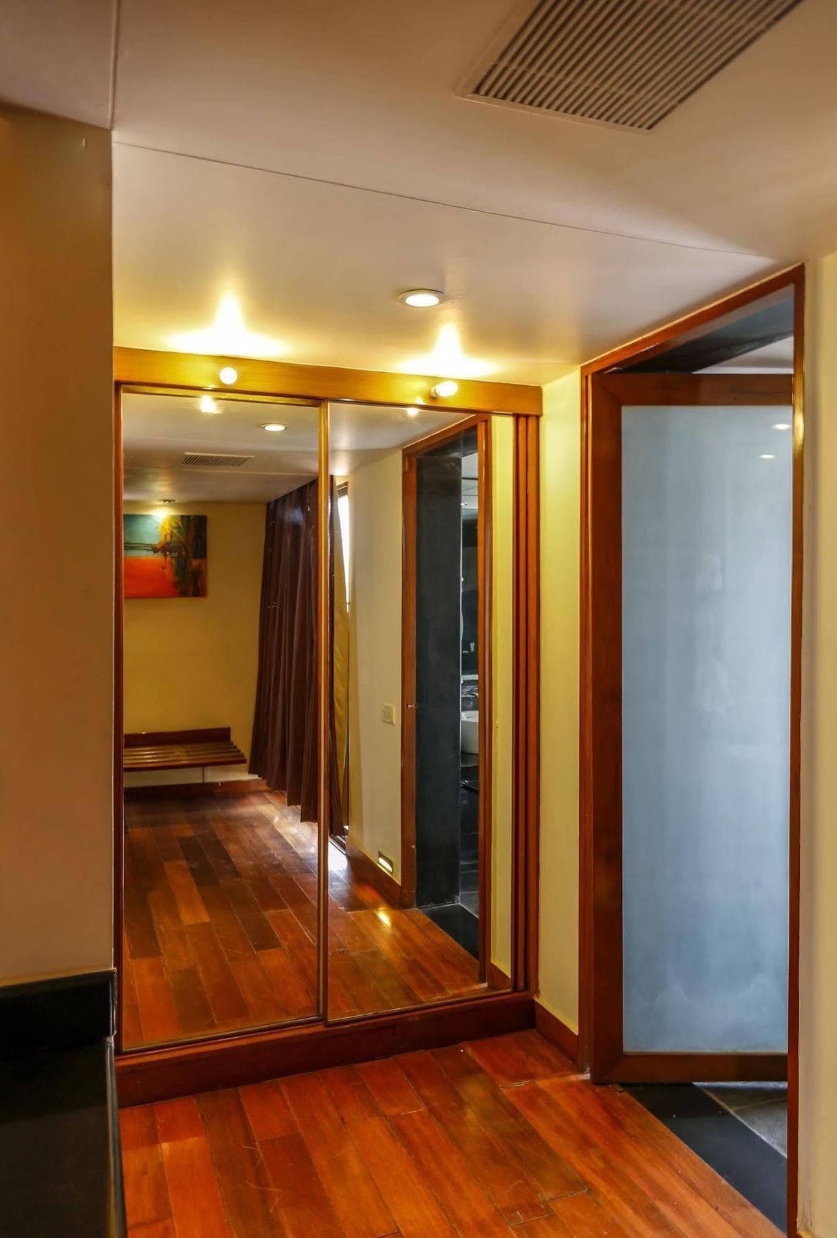 Capital O 16165 Cartier Hotel 3*
