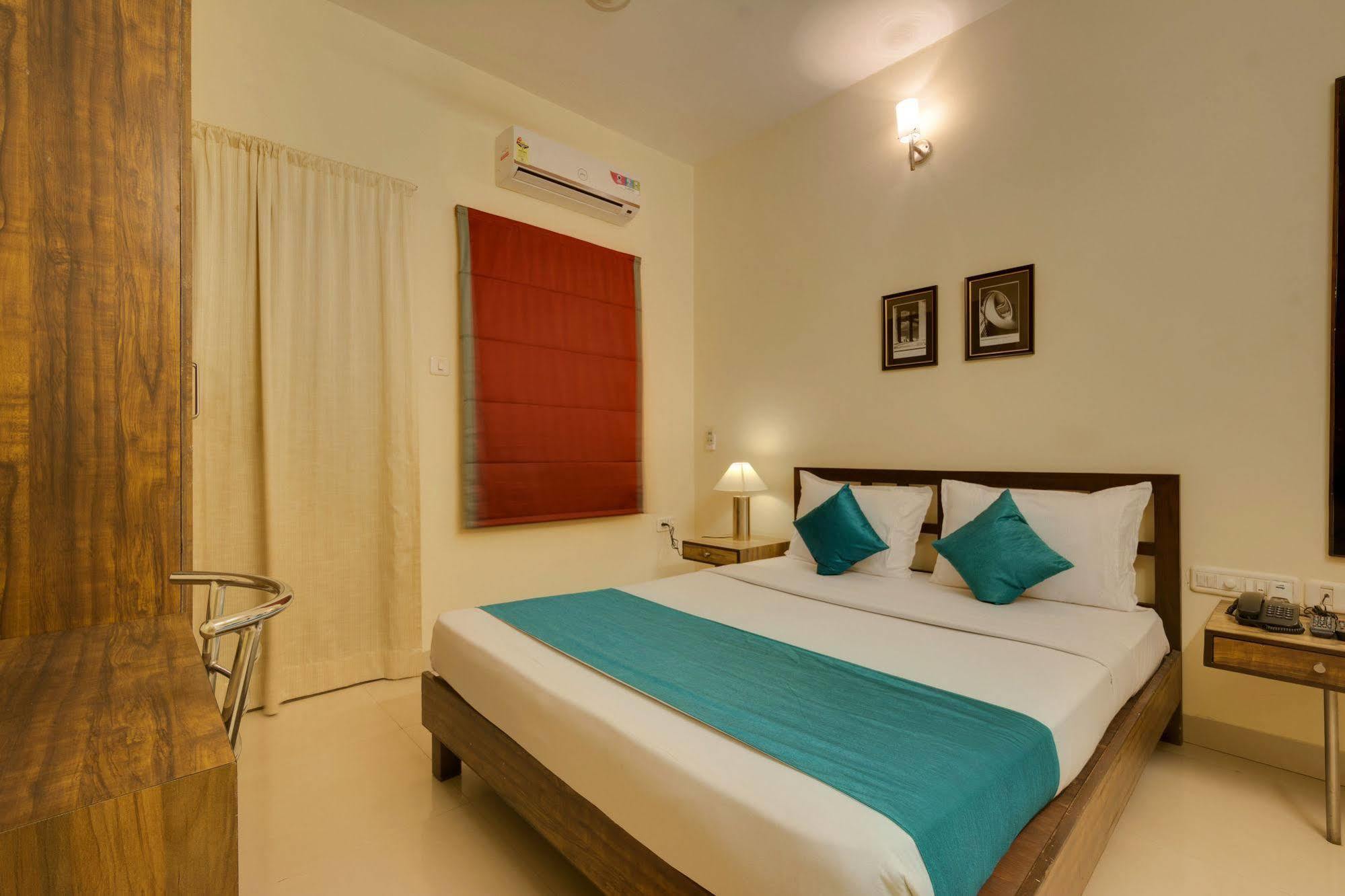 Hotel Zo Ulsoor Lake Indiranagar