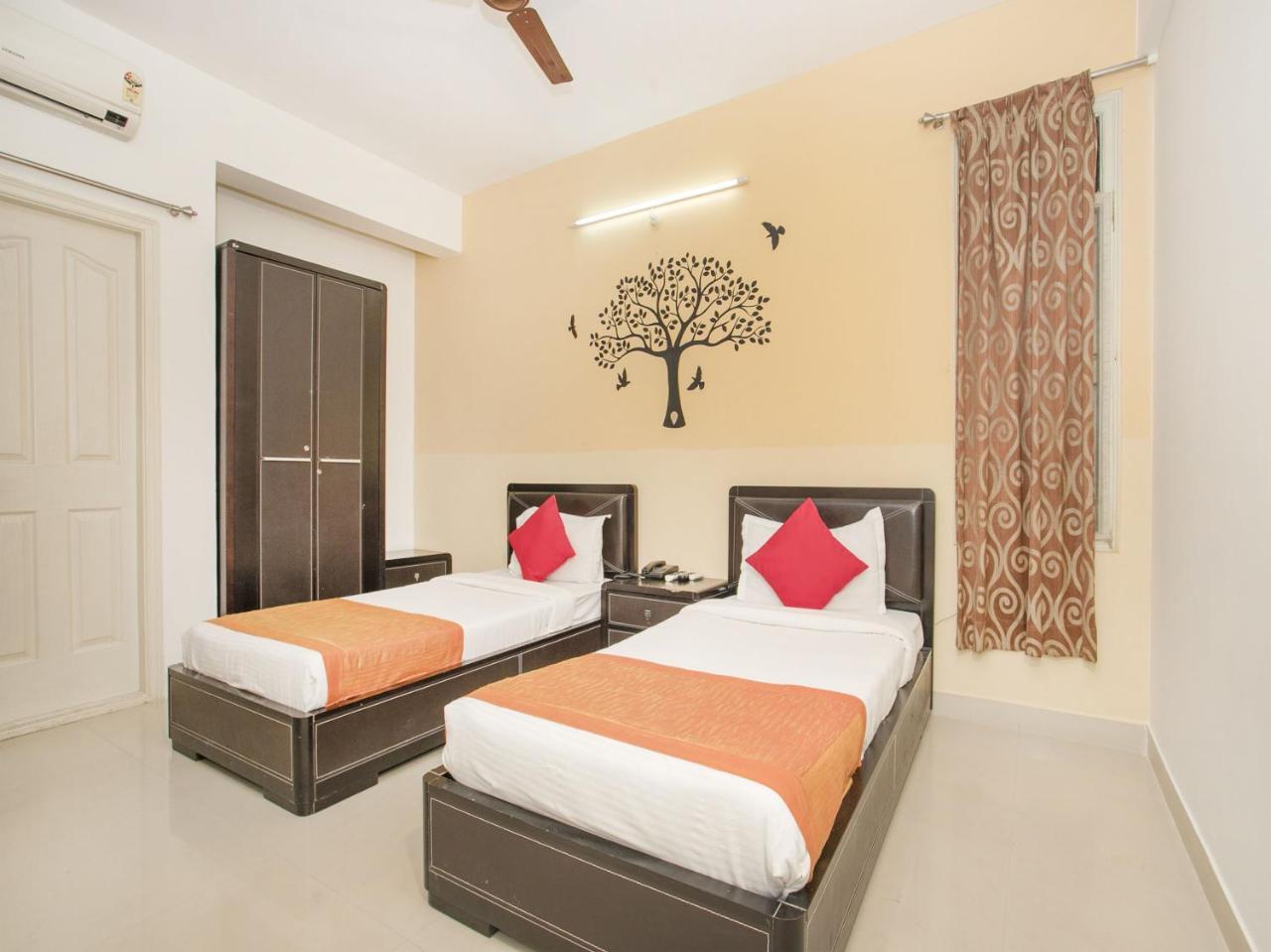Oyo 1256 Compact Magnolia 2* Bangalore