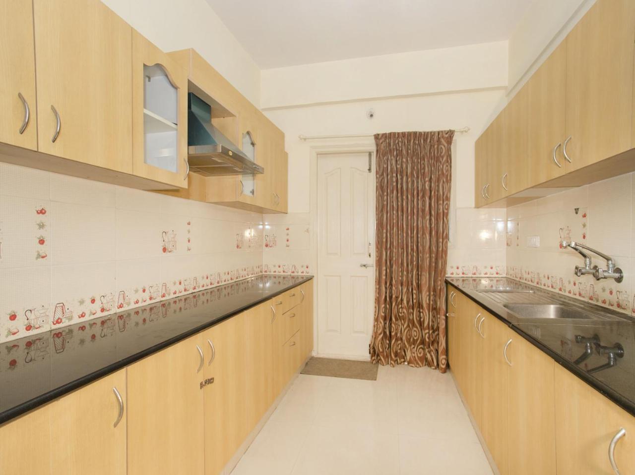 Oyo 1256 Compact Magnolia Hotel 2*
