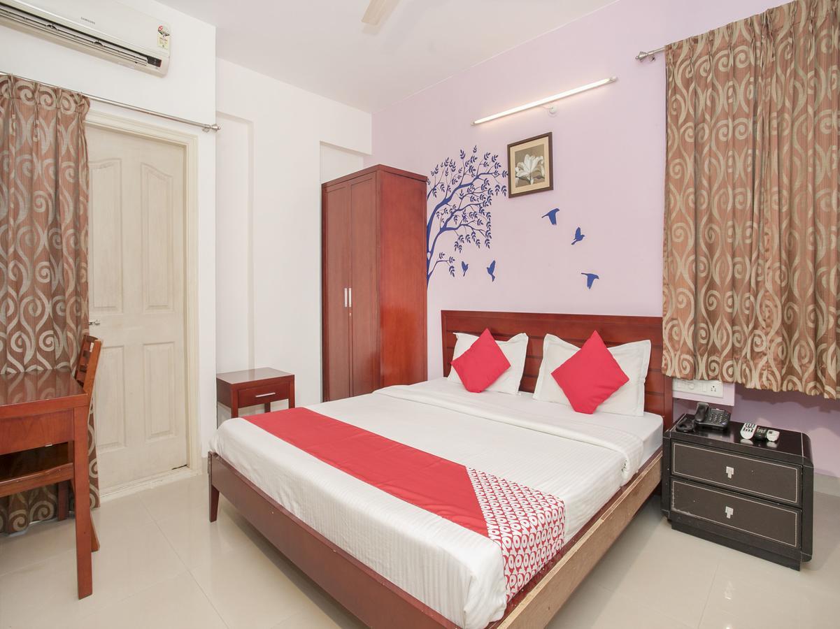 Oyo 1256 Compact Magnolia Hotel
