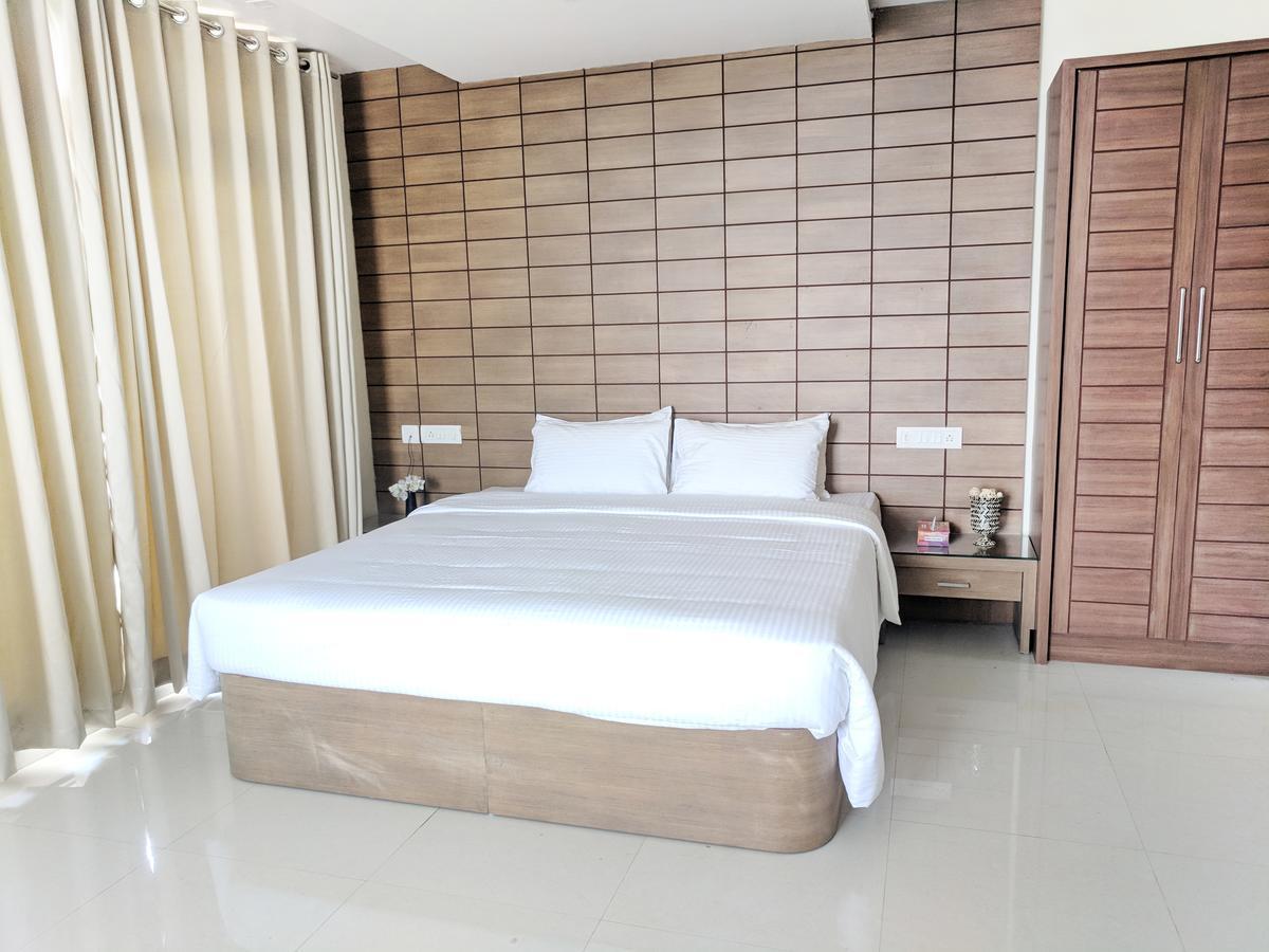 Clyford Aparthotel