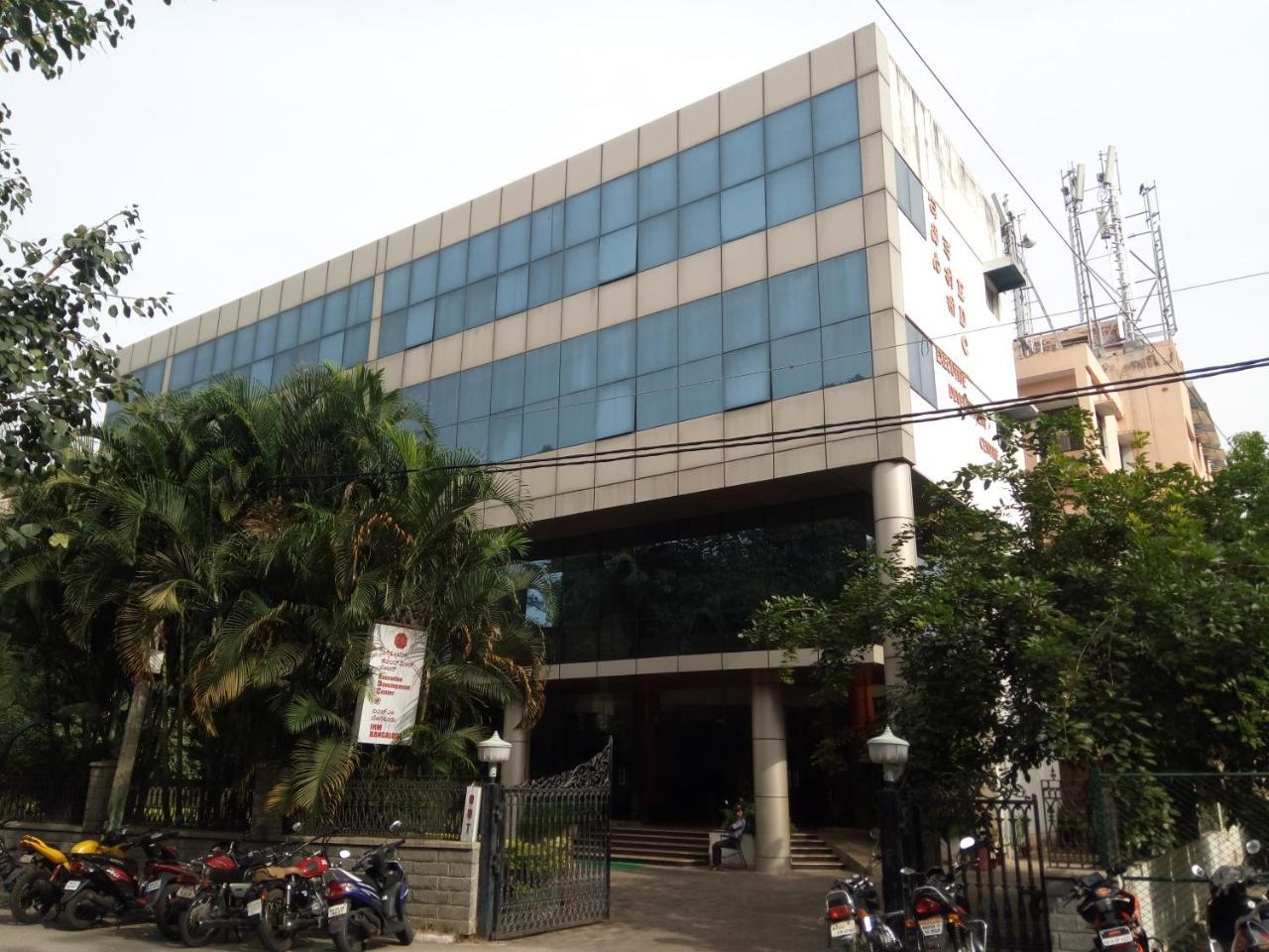 Ihm Edc Hotel *