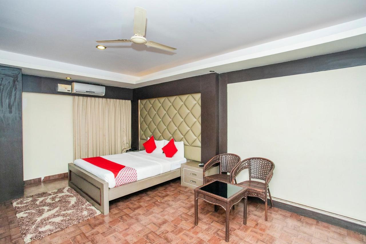 Hotel Oyo 4242 Hsr Layout 3*