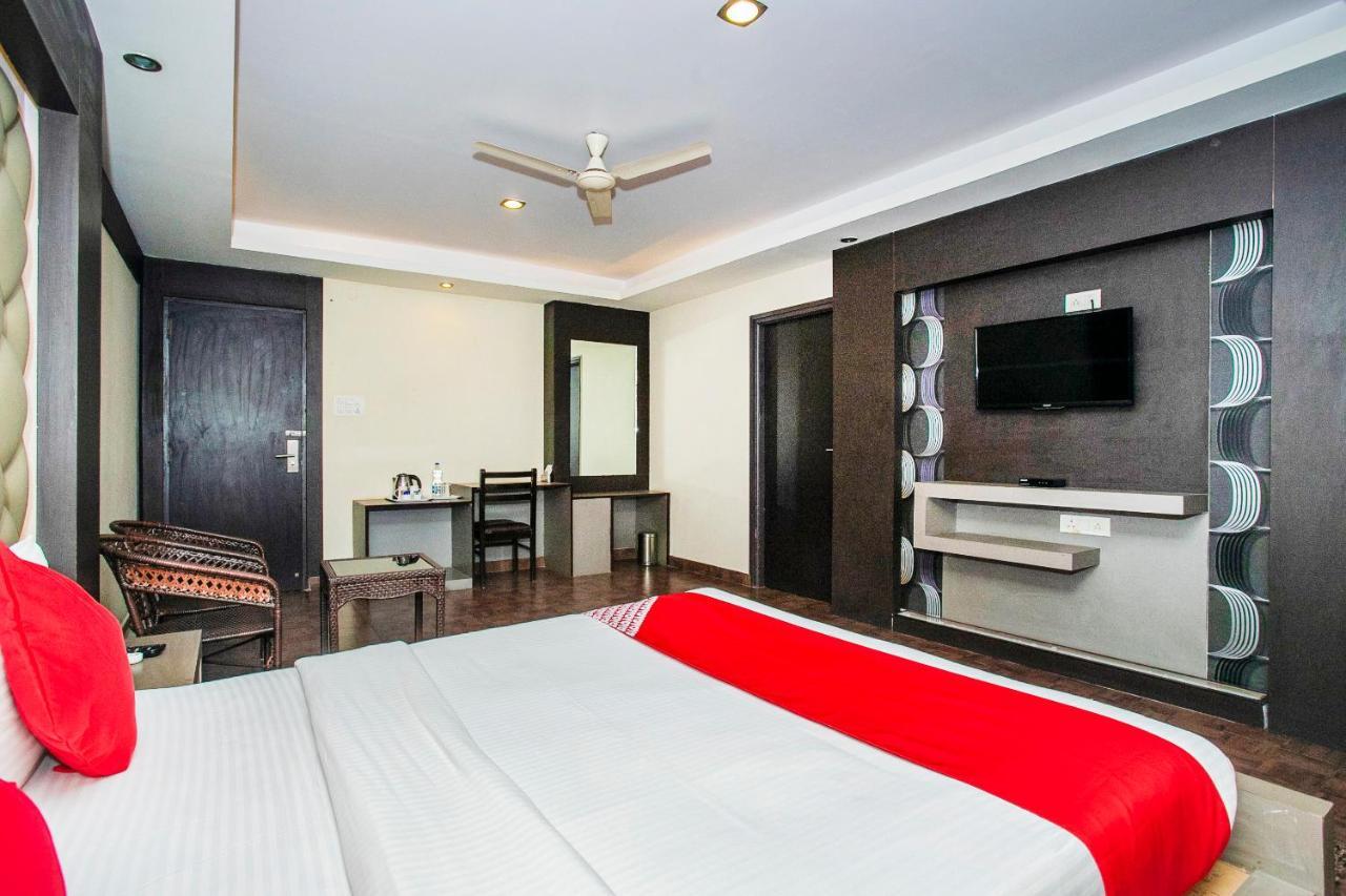 Hotel Oyo 4242 Hsr Layout 3*