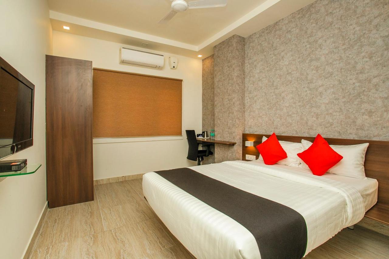 Capital O 25030 D'brooks Bangalore