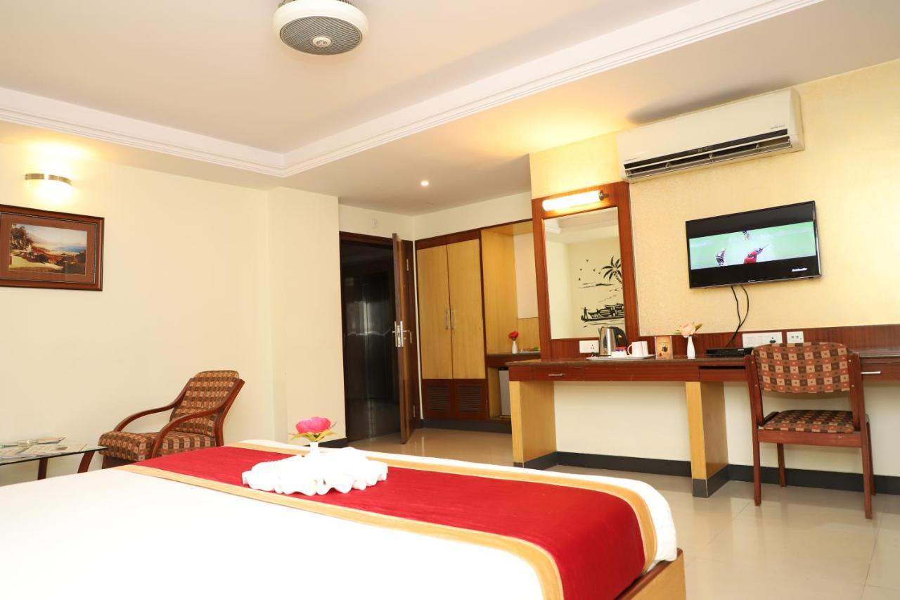 Anand Sagar 2*