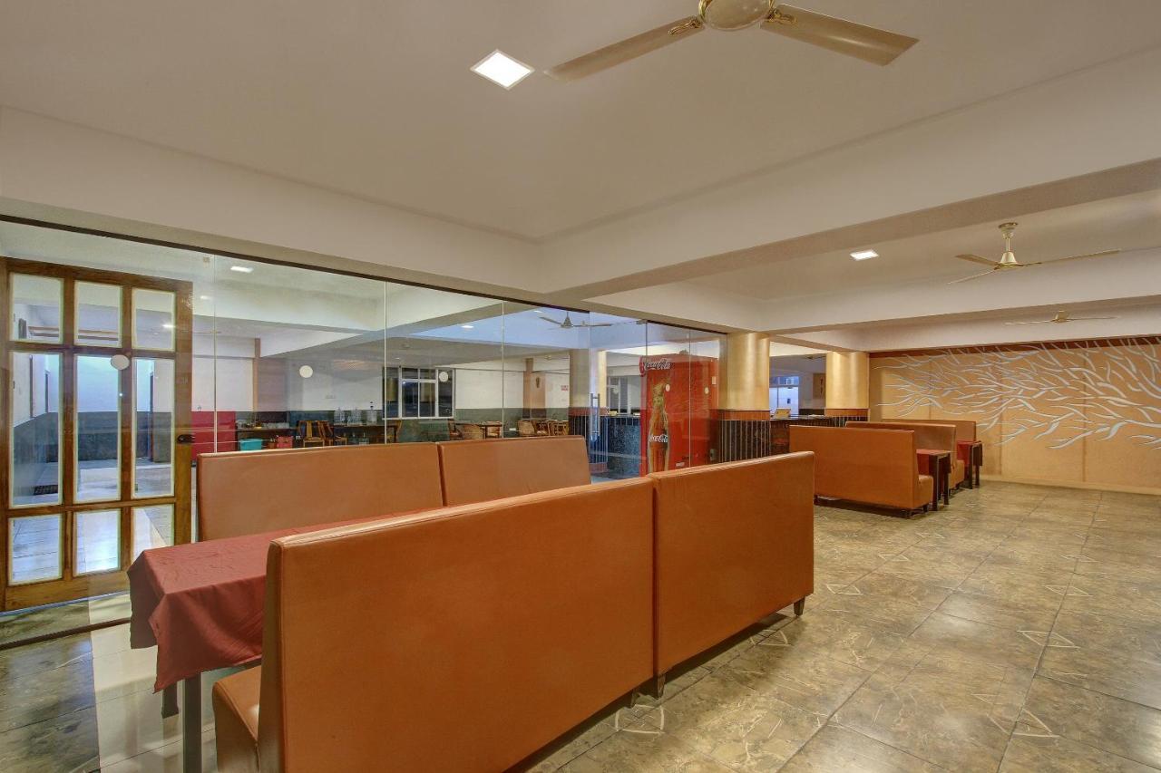 Oyo 26163 Jodidhar's Club Hotel Bangalore