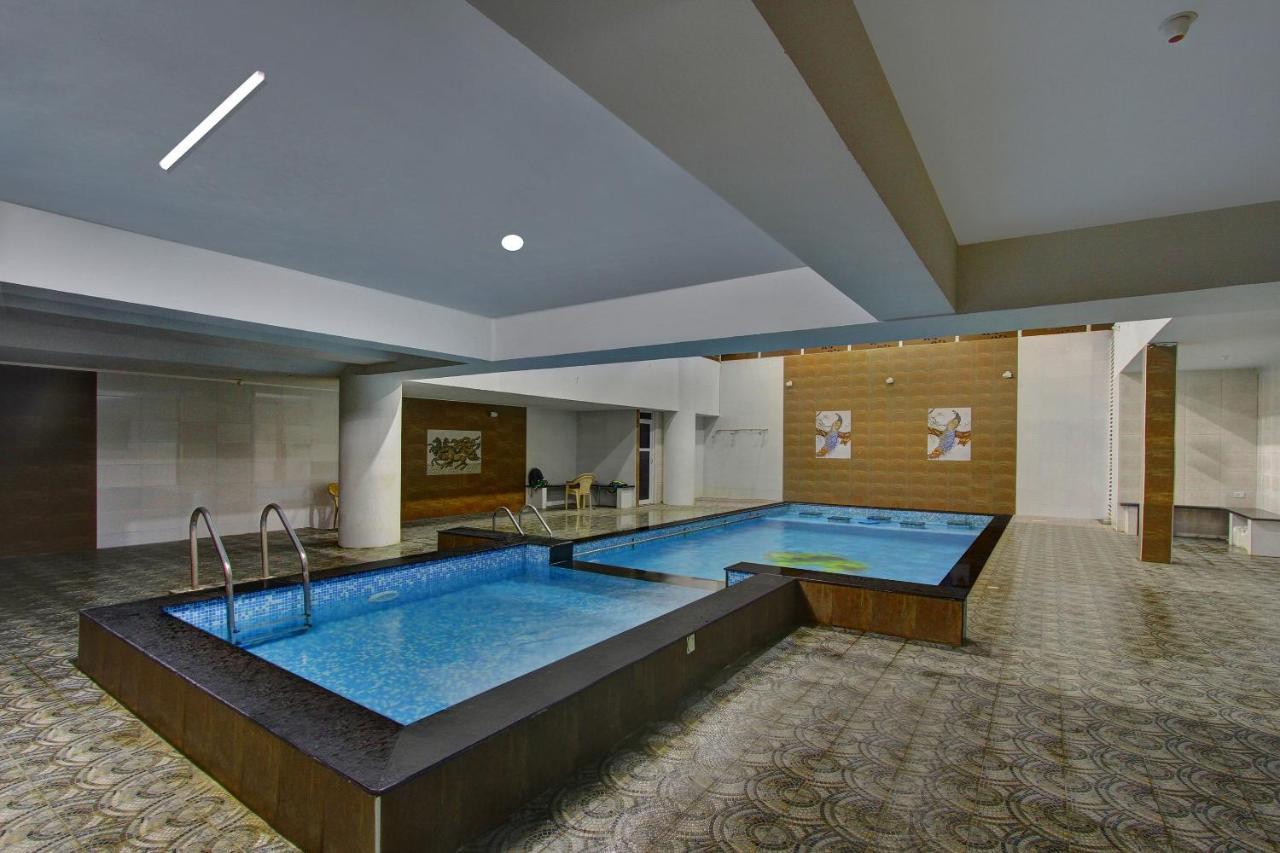 Oyo 26163 Jodidhar's Club 3*